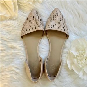 ANN TAYLOR Cream/Beige Slip on Flats